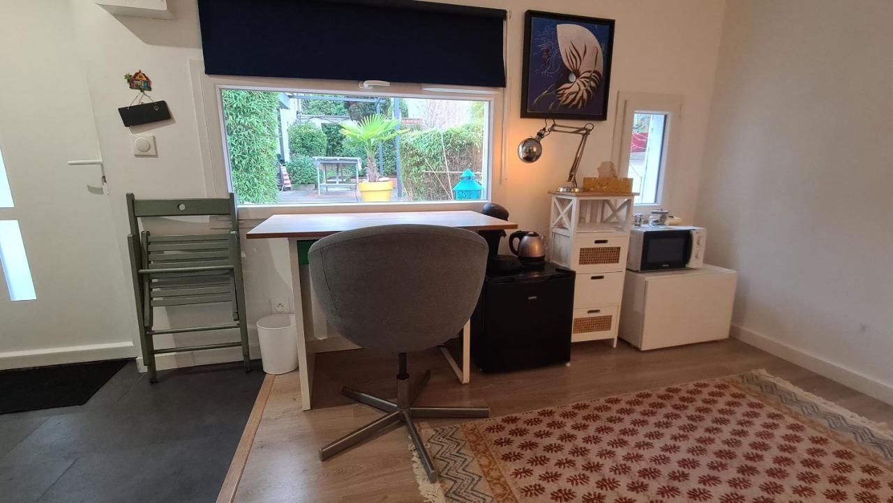 Le Studio Dans Le Jardin. Rosny-sous-Bois Zewnętrze zdjęcie